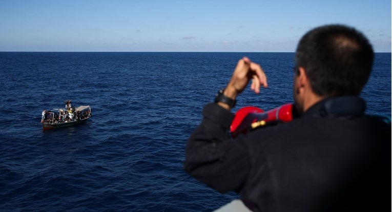 Potonula dva broda kod Tunisa. Ima mrtvih, nestalo najmanje 27 ljudi
