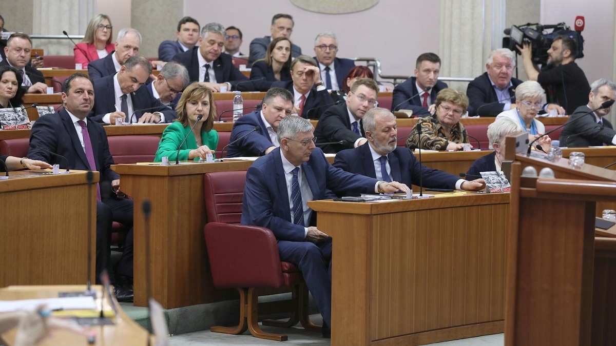 HDZ: Zakon o osobnoj asistenciji veliki je iskorak. Oporba: Nije točno