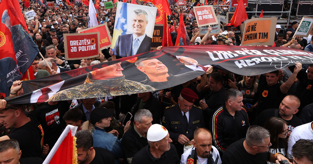 FOTO Tisuće prosvjednika u Prištini. Sat odbrojava do haške presude