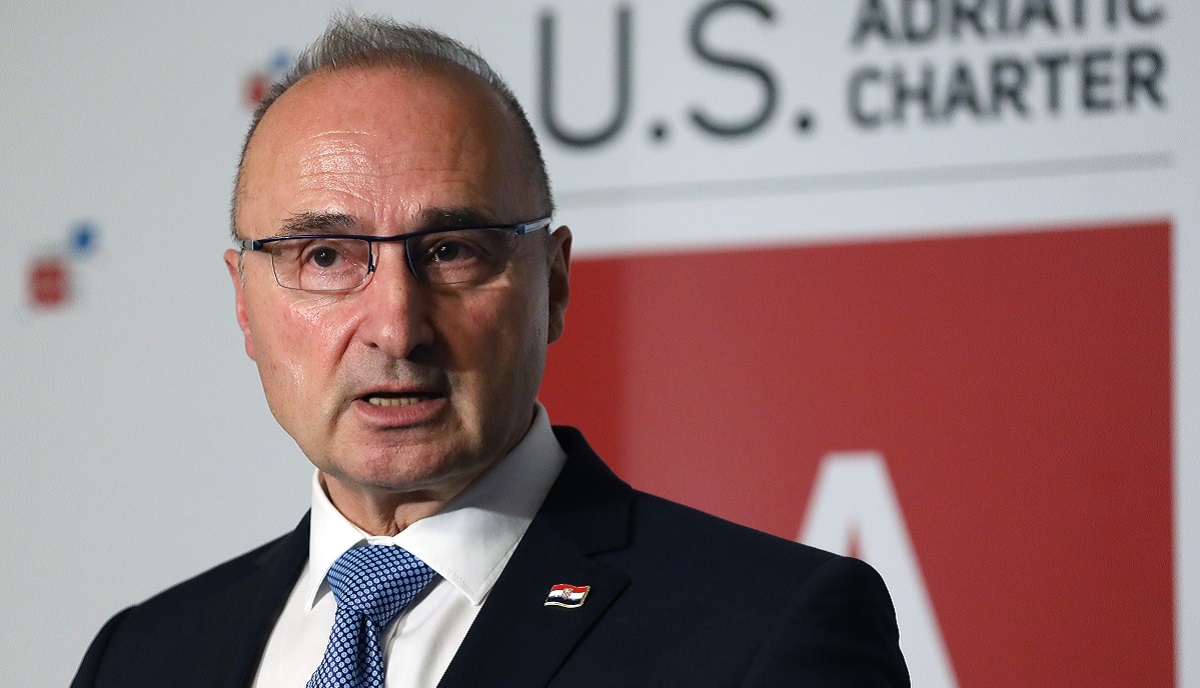 Grlić Radman: Macronov posjet ne treba vezivati samo uz kupnju borbenih aviona