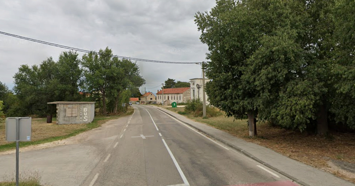 Teška nesreća kod Promine. Dvoje završilo u bolnici