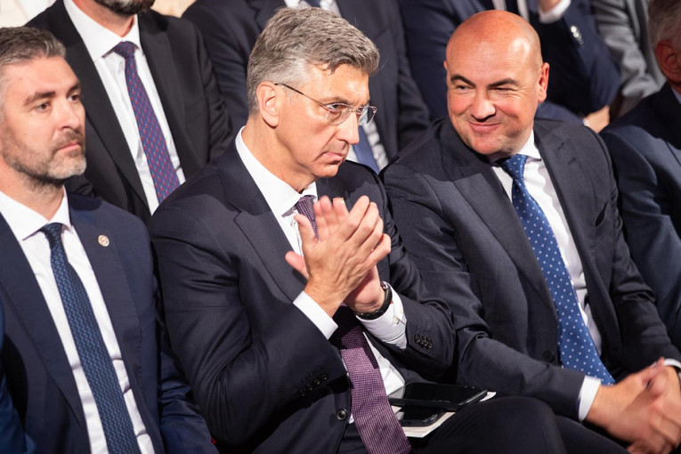 Plenković: Lijeva oporba želi okupirati institucije, a ne mi