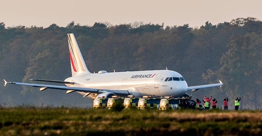 Francuske vlasti istražuju prijetnju bombom u avionu za Pariz