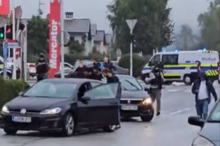 VIDEO Potjera u Sloveniji. Upucao policajca i pobjegao policijskim autom