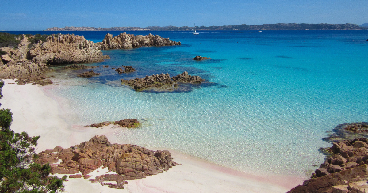 Influencerica zbog fotki na jednoj od najljepših plaža svijeta dobila kaznu od 1800 €