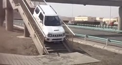 VIDEO Iskoristio pješački nathodnik da bi prešao na drugu stranu autoceste
