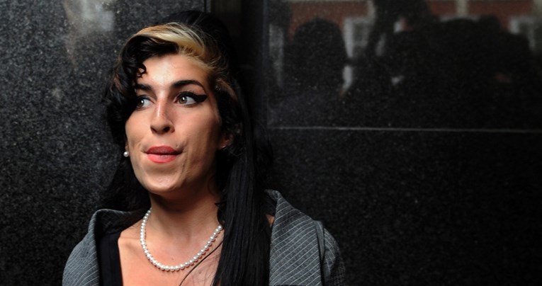 Bikini Amy Winehouse na izložbi u njemačkome Bikini Art Museumu