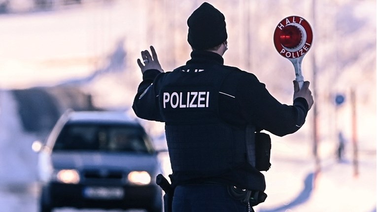 Otkriven britanski soj u zapadnoj Njemačkoj, odmah stiglo 100 policajaca