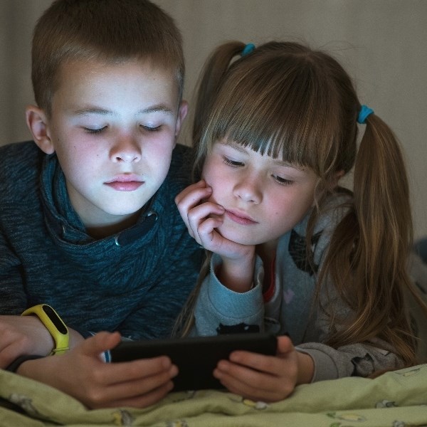 Otac ograničio djeci korištenje interneta pa ga slučajno isključio u dvije općine