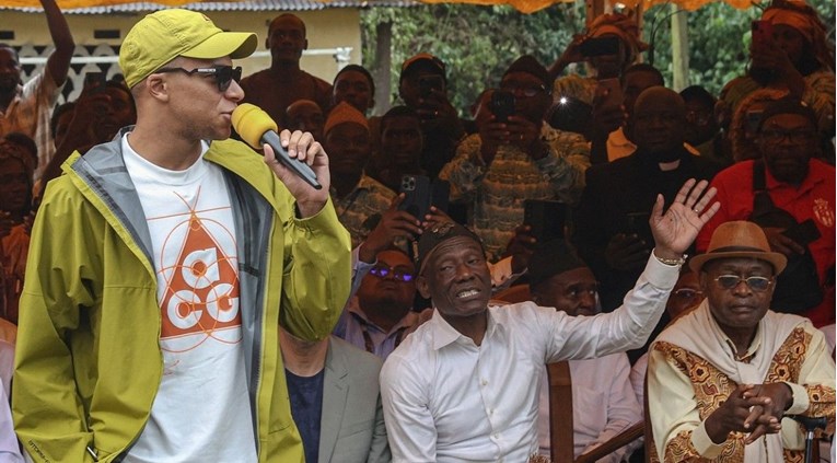 Al Hilal nudi Mbappeu 200 mil. eura za samo godinu dana. Evo kako može doći do 700