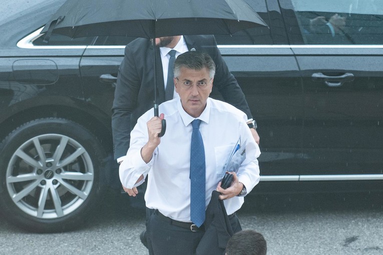 Plenković posjetio nogometaše u Rijeci. "Cijela Hrvatska stoji uz vas"