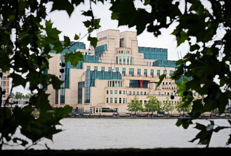 MI6 će na dark webu tražiti nove doušnike