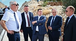 Butković obišao cestu na Braču: "U pripremi je projekt luke u Bolu"