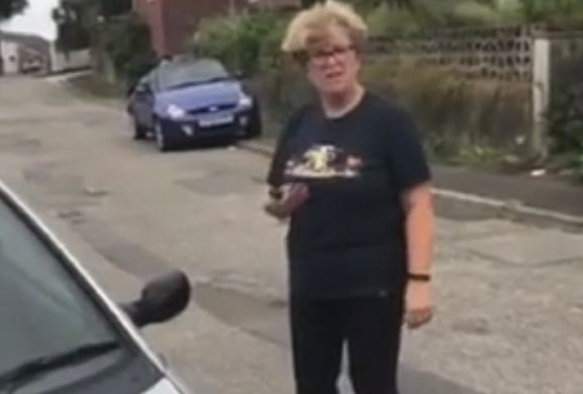 Sin iznenađenjem rasplakao majku 12 godina nakon što je prodala auto zbog njega