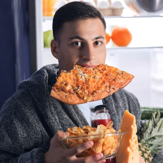 Osjećate glad kasno navečer? Nutricionistica savjetuje što učiniti da do toga ne dođe