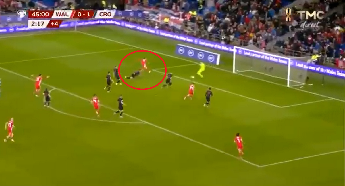 Lovren kiksom Baleu poklonio gol