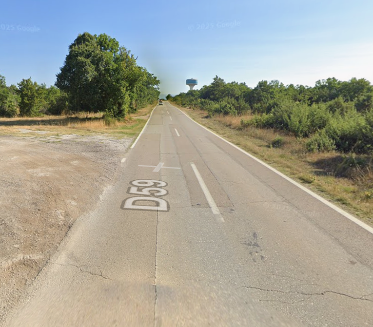 Skrenuo u suprotni smjer kod Knina, zabio se u drugi auto. Dvije žene teže ozlijeđene