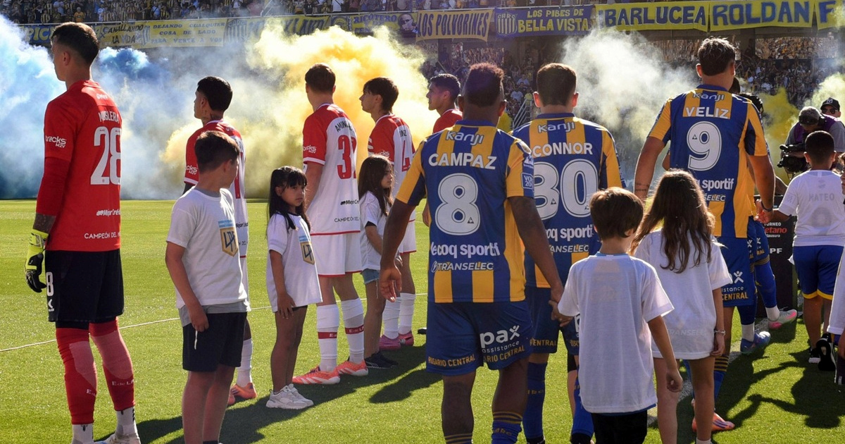 Igrači stali u špalir, a onda neočekivanim potezom uvrijedili prvake. Stigle kazne