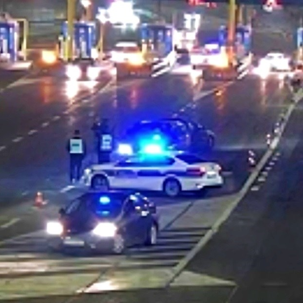 Velika potjera na autocesti kod Zagreba, jedan auto ulovljen. Drugi još hvataju?