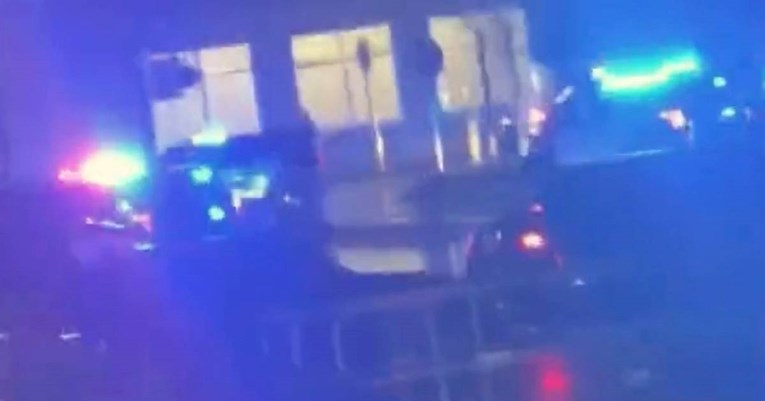 U Americi u Walmartu pucao iz jurišne puške. Jedan mrtav, troje ranjenih