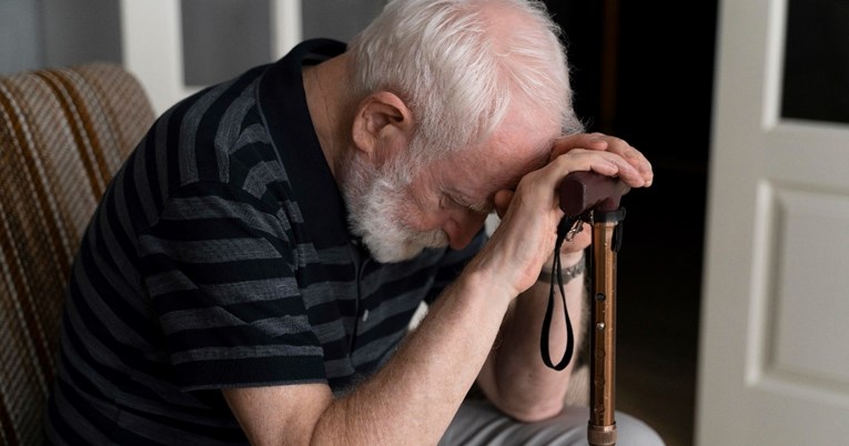 Znanstvenici su otkrili novi mogući znak demencije. Češći je nego što mislite