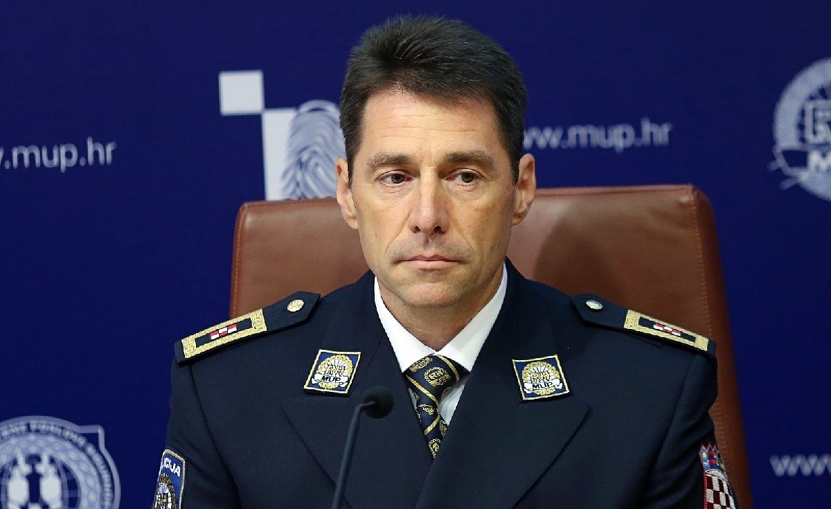Policajac koji je otkrio zataškavanje šefa udaljen s dužnosti, sudit će mu se