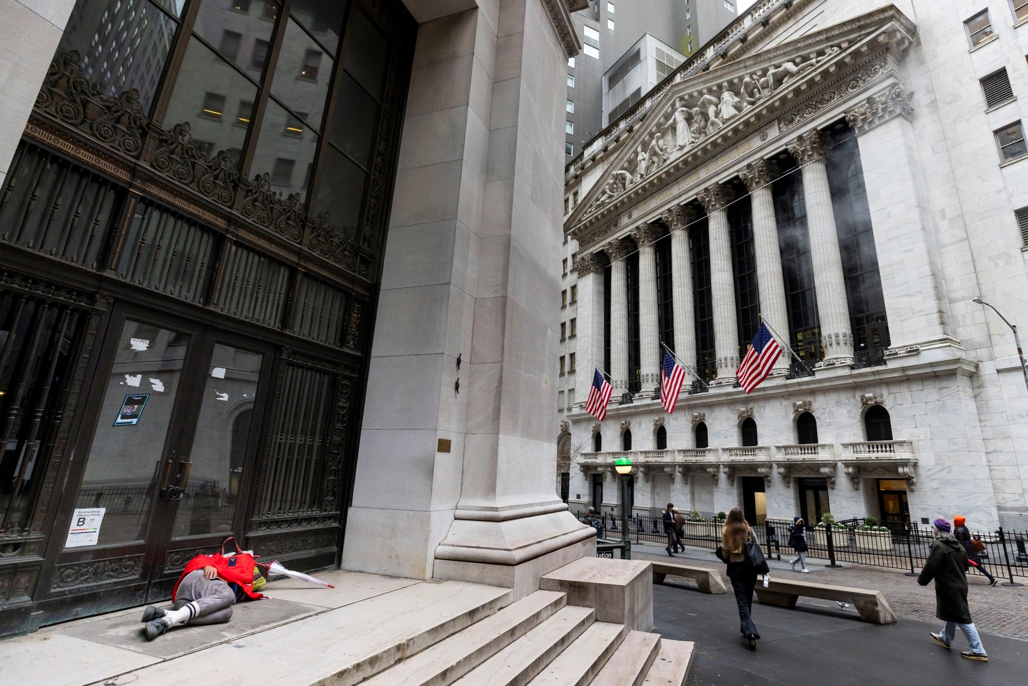 Wall Street porastao uoči blokade američke vlade, najviše rastao Pfizer