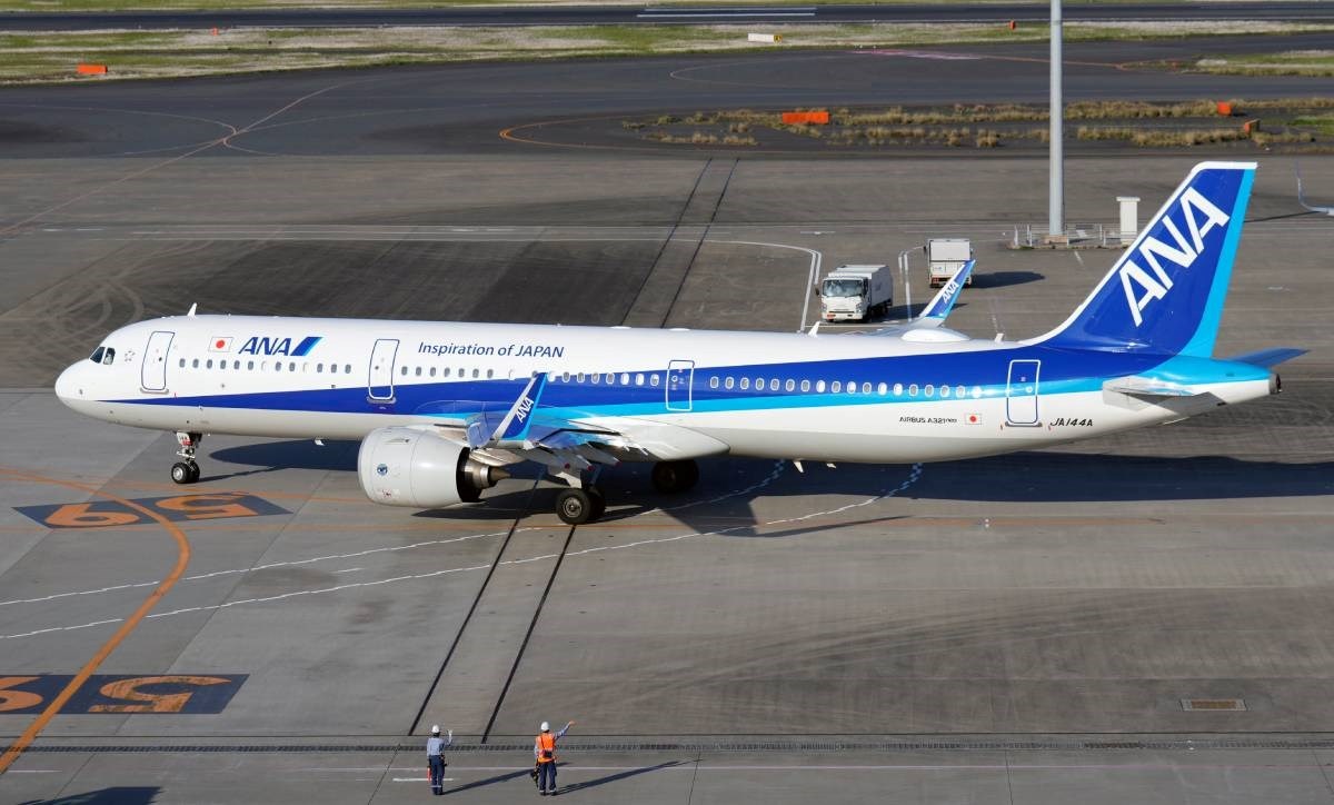 U Japanu sletio avion s 200 ljudi, nakon slijetanja se počeo dimiti