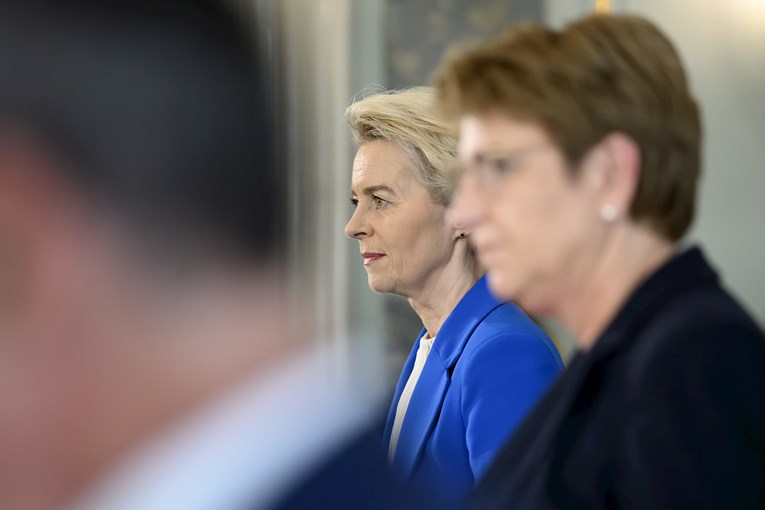 Von der Leyen ima upalu pluća