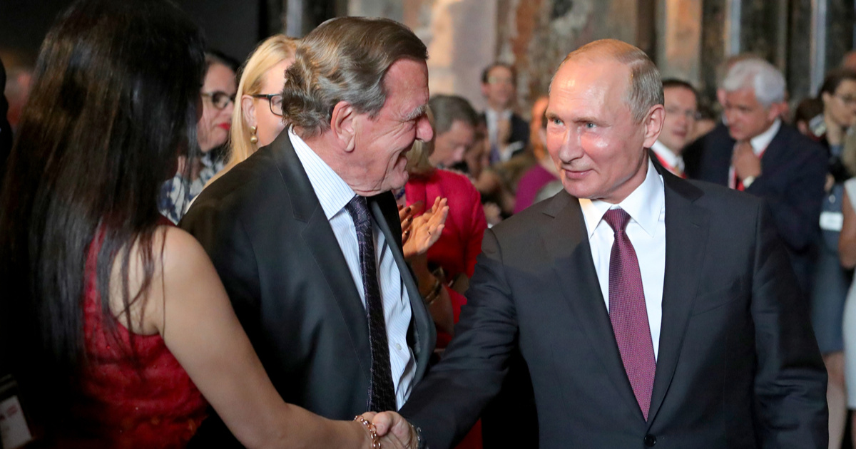 Putin predložio da bivši njemački kancelar posreduje u pregovorima. Berlin odbio