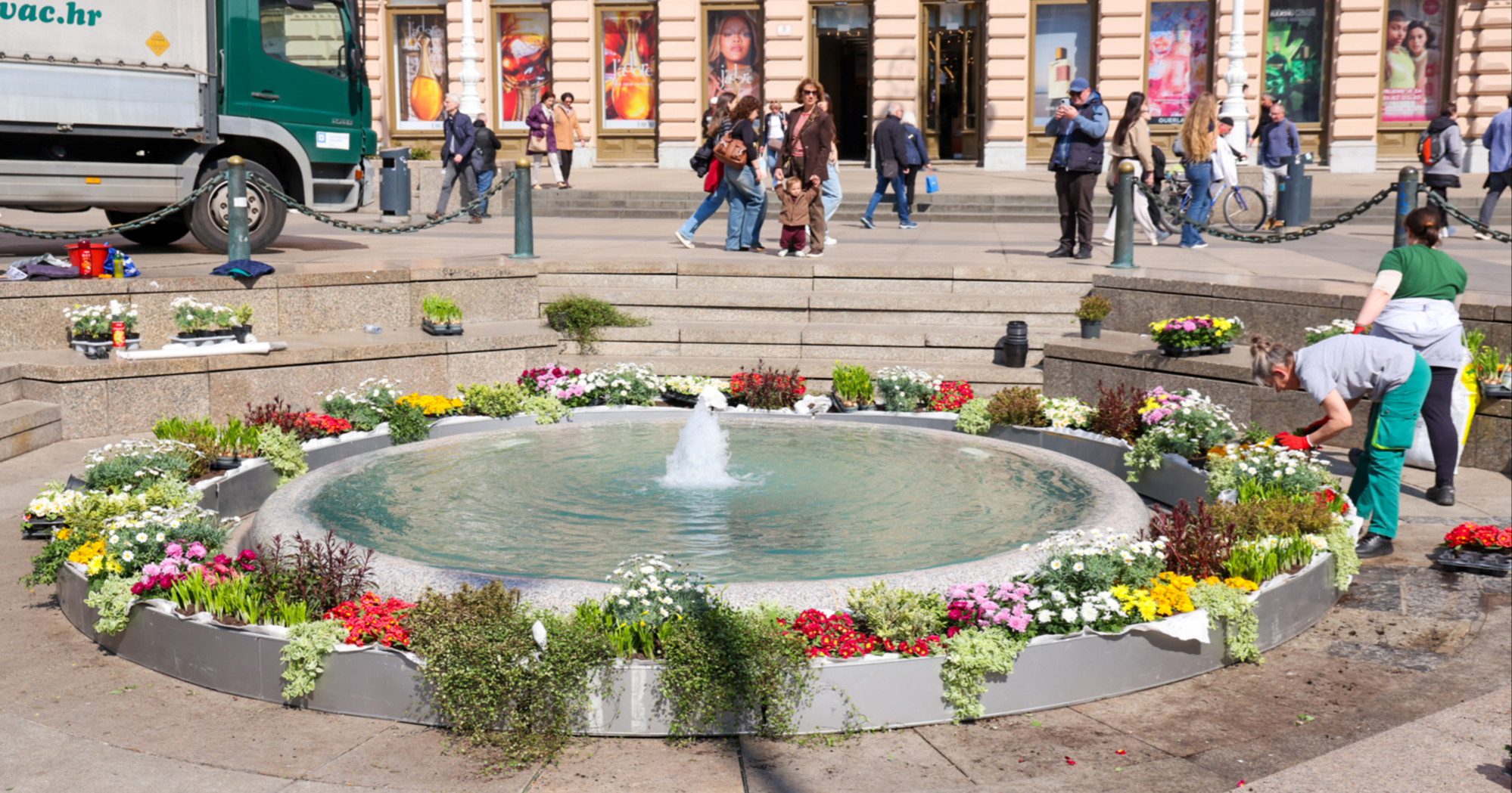 Krenulo ukrašavanje Manduševca za Uskrs