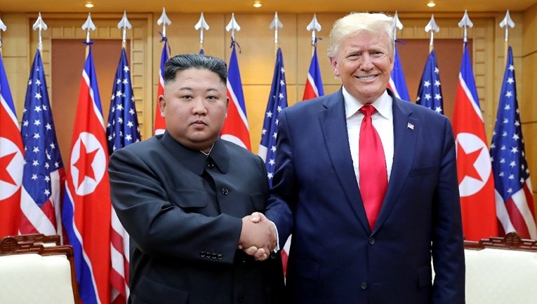 Trump zaželio zdravlje Kim Jong-unu: Nadam se da je dobro