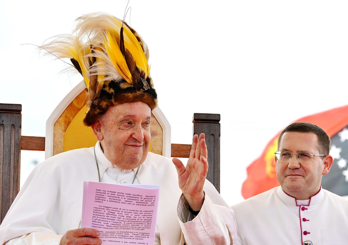 Papa Franjo dostavio medicinske zalihe zabačenom gradu u džungli