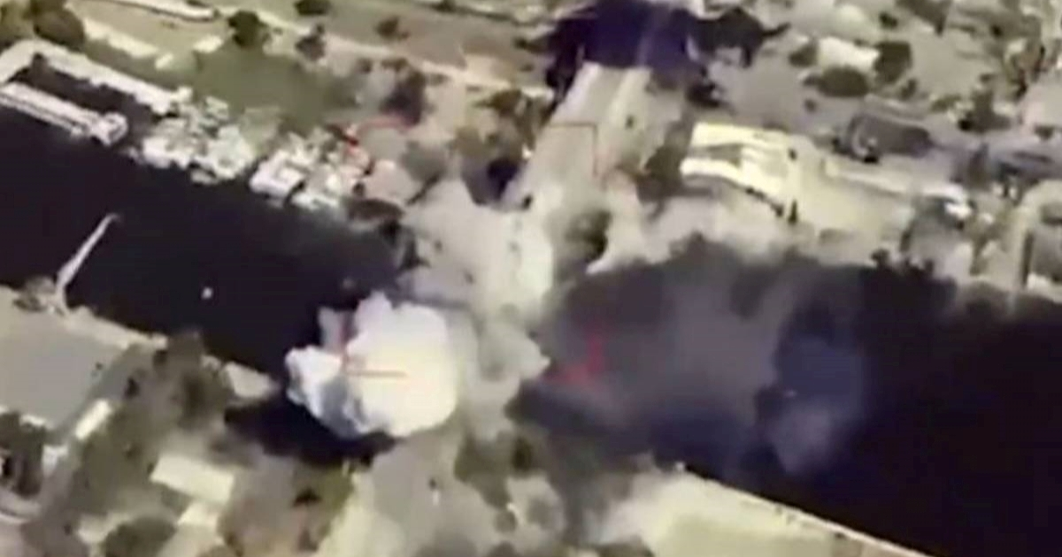 Rusi udarili na ključan most u strateški važnom gradu. Guverner građanima: Bježite