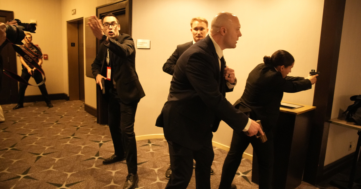 Pogledajte fotografije panike nakon napada na večeri dopisnika iz Bijele kuće