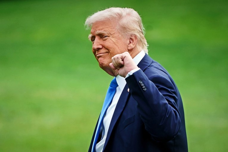 Trump želi rekordno srezati proračun. Više novca vojsci, manje zdravstvu i socijali