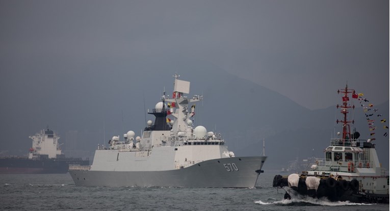 Kineski i ruski vojni brodovi prošli tjesnacem između dva japanska otoka