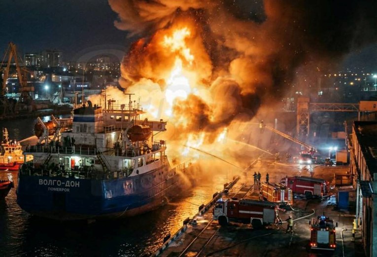 VIDEO Ukrajinci pogodili tanker u ruskom gradu. Ima mrtvih