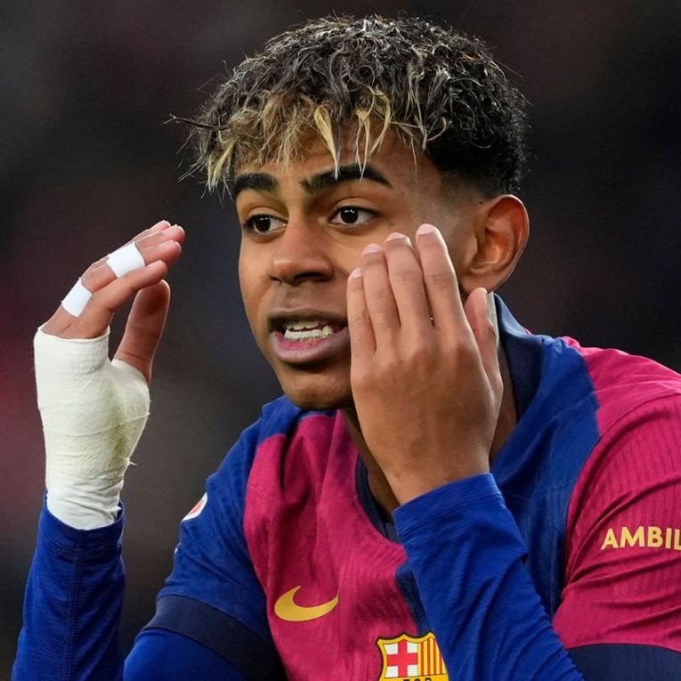 VIDEO Yamal ne pije vodu na treningu zbog vjerskih razloga