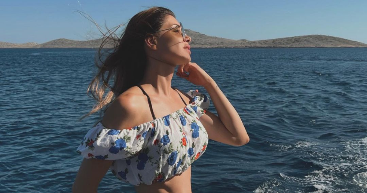 Dok je Bruno Petković igrao protiv Hajduka, Iva Šarić objavljivala fotografije s mora