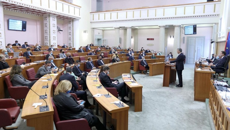 Saborska oporba: Mjere Stožera su polovične, nedosljedne i nejasne