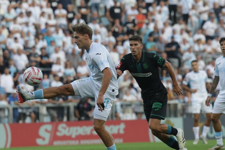 UŽIVO Rijeka povela nakon pogreške braniča Istre