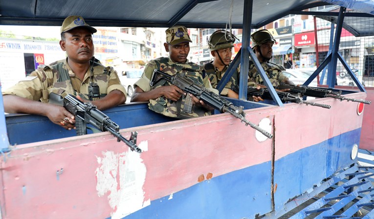 Indija najavila ukidanje ograničenja kretanja i komunikacije u Kašmiru