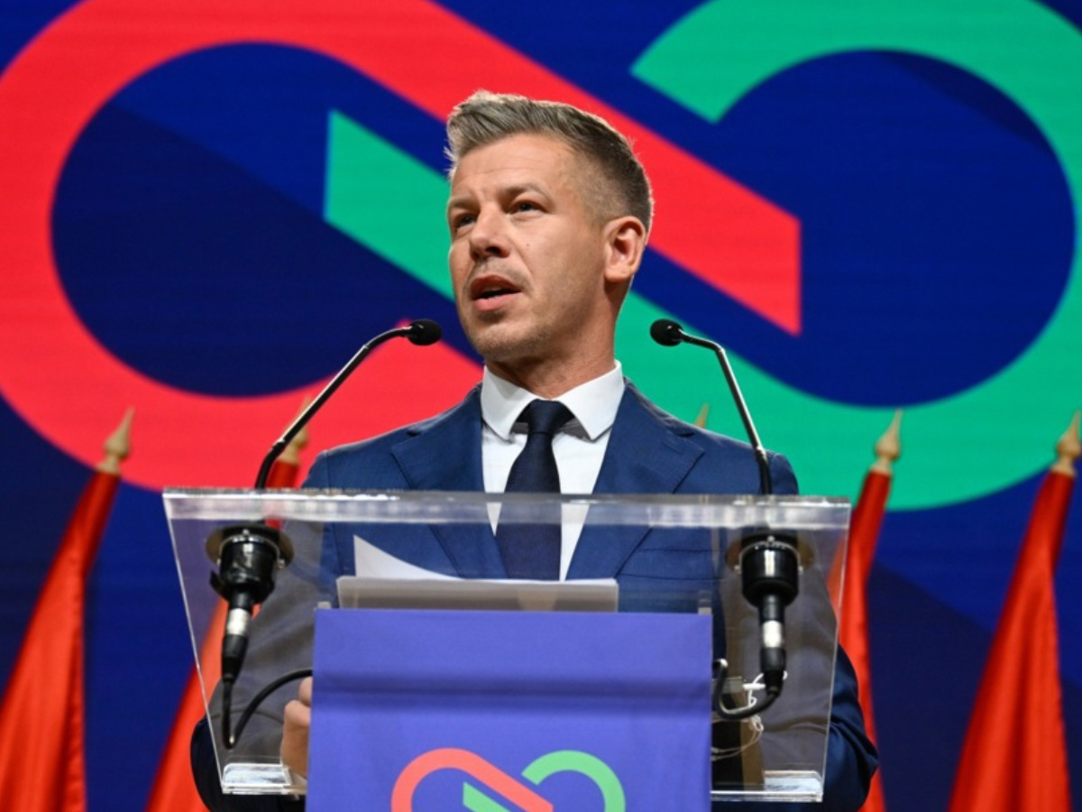 Orbanova era je završila u trenu, a budućem mađarskom premijeru se žuri