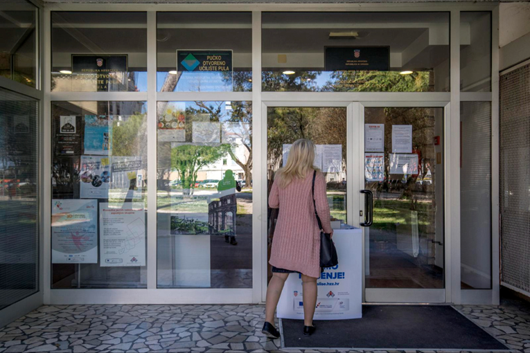 Hrvatska ima 77.825 nezaposlenih, najviše ih posao traži u Dalmaciji i Slavoniji