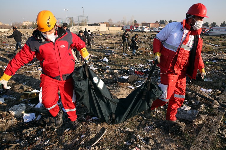 Pad ukrajinskog putničkog aviona: Je li ga srušila ruska raketa?