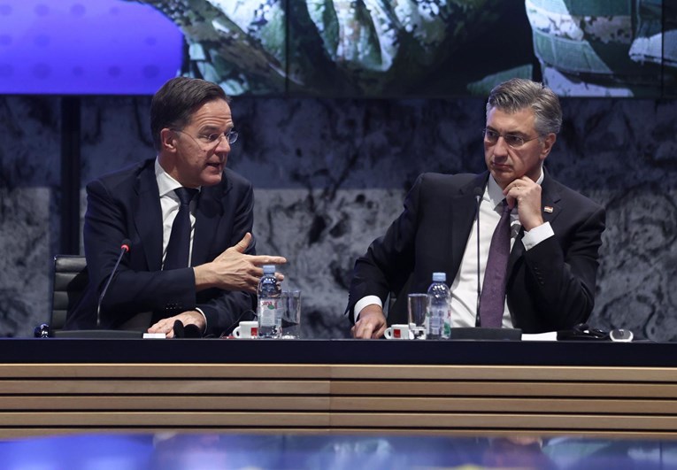 Rutte: Zbog golemih izdvajanja za obranu ponovno se otvaraju tvornice