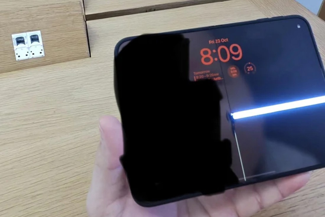 Vlasnik novog iPhonea tvrdi da mu je zaslon puknuo nakon manje od 20 otvaranja