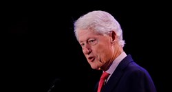 Bill Clinton ima koronu