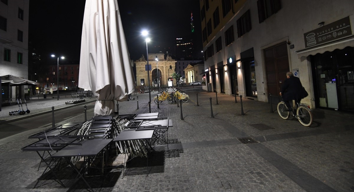 Italija idući tjedan otvara restorane i barove, ali samo u regijama s manje zaraženih